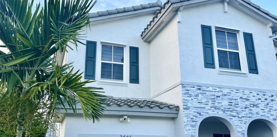 Townhouse in Homestead, Florida 3 bedrooms, 169.73 sq.m. № 1956817