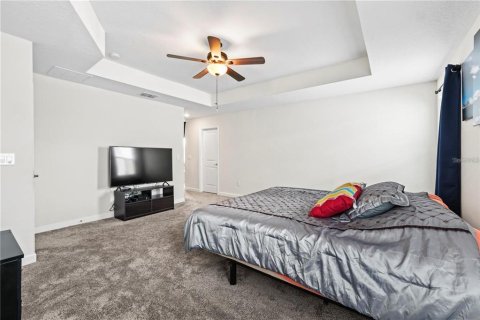 House in Orlando, Florida 5 bedrooms, 245.08 sq.m. № 1910078 - photo 17