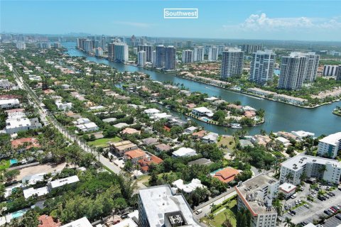 Copropriété à vendre à Hallandale Beach, Floride: 2 chambres, 102.19 m2 № 1963211 - photo 16
