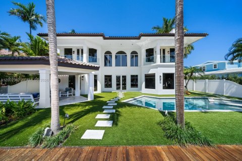 House in Fort Lauderdale, Florida 6 bedrooms, 429.39 sq.m. № 2068859 - photo 7