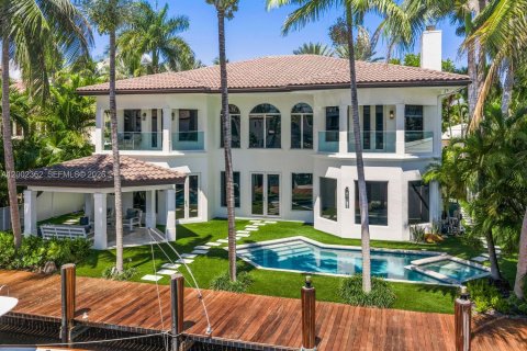 House in Fort Lauderdale, Florida 6 bedrooms, 429.39 sq.m. № 2068859 - photo 3