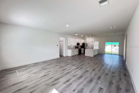 House in Citrus Springs, Florida 4 bedrooms, 164.81 sq.m. № 2378987 - photo 12
