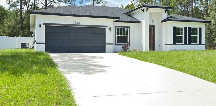 House in Citrus Springs, Florida 4 bedrooms, 164.81 sq.m. № 2378987