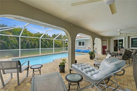 Casa en venta en Punta Gorda, Florida, 3 dormitorios, 207.73 m2 № 2258262 - foto 4