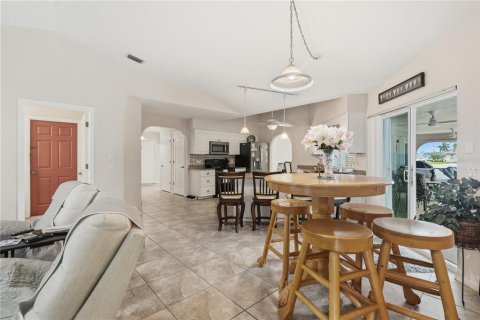 Casa en venta en Punta Gorda, Florida, 3 dormitorios, 207.73 m2 № 2258262 - foto 11