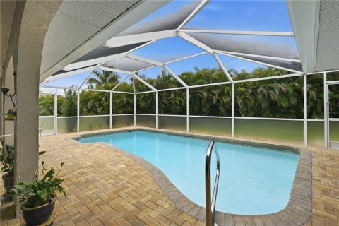 Casa en venta en Punta Gorda, Florida, 3 dormitorios, 207.73 m2 № 2258262 - foto 2
