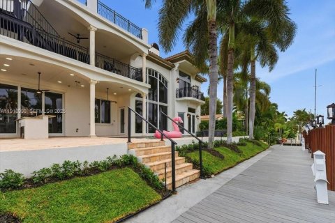 Villa ou maison à vendre à Pompano Beach, Floride: 6 chambres, 401.52 m2 № 1985703 - photo 7