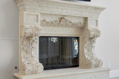 Villa ou maison à vendre à Pompano Beach, Floride: 6 chambres, 401.52 m2 № 1985703 - photo 17