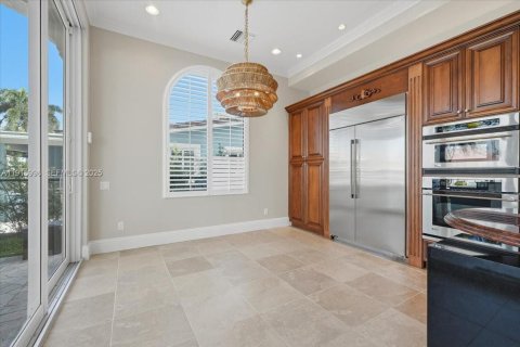 Villa ou maison à vendre à Pompano Beach, Floride: 6 chambres, 401.52 m2 № 1985703 - photo 22