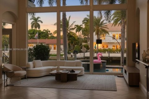 Villa ou maison à vendre à Pompano Beach, Floride: 6 chambres, 401.52 m2 № 1985703 - photo 16