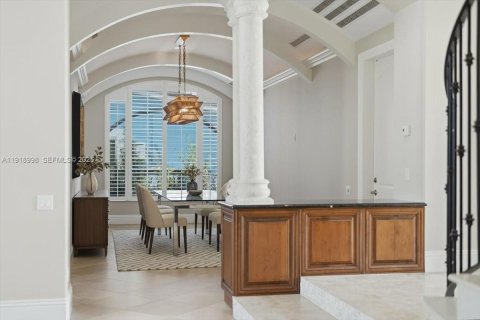 Villa ou maison à vendre à Pompano Beach, Floride: 6 chambres, 401.52 m2 № 1985703 - photo 14