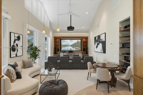 Villa ou maison à vendre à Pompano Beach, Floride: 6 chambres, 401.52 m2 № 1985703 - photo 29