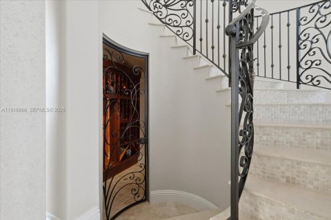 Villa ou maison à vendre à Pompano Beach, Floride: 6 chambres, 401.52 m2 № 1985703 - photo 25