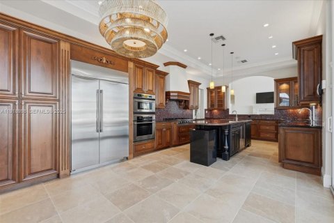 Villa ou maison à vendre à Pompano Beach, Floride: 6 chambres, 401.52 m2 № 1985703 - photo 19