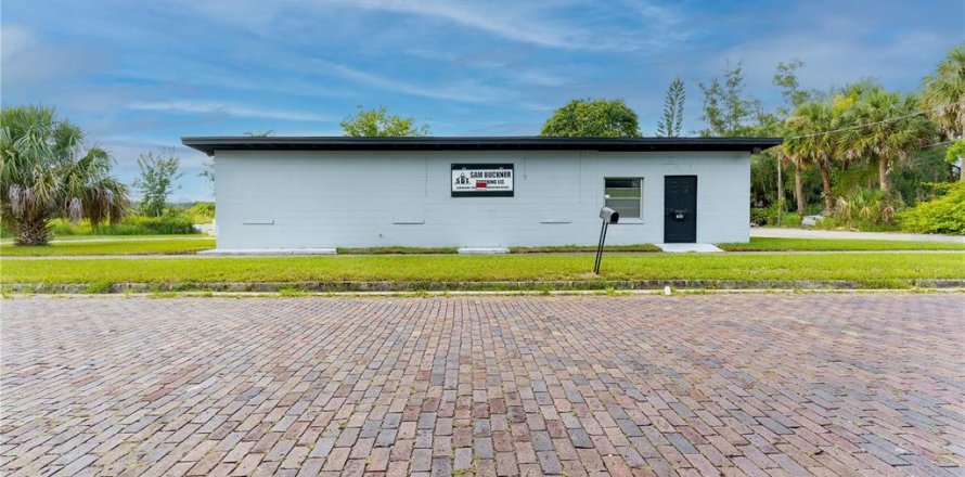 Propiedad comercial en Sanford, Florida 113.25 m2 № 1827281
