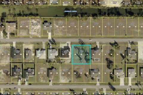 Terreno en Cape Coral, Florida № 2081663