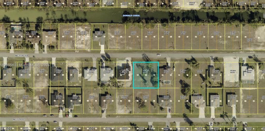 Terreno en Cape Coral, Florida № 2081663