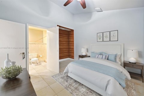 Casa en venta en Homestead, Florida, 4 dormitorios, 244.89 m2 № 1839095 - foto 25