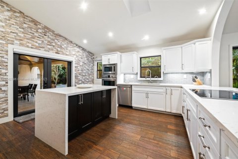 Casa en venta en Homestead, Florida, 4 dormitorios, 244.89 m2 № 1839095 - foto 9