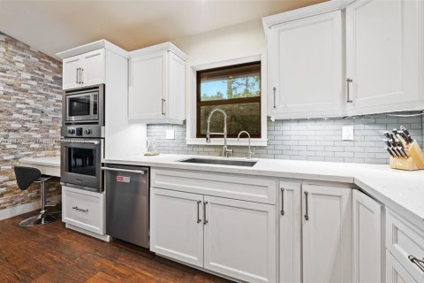 Casa en venta en Homestead, Florida, 4 dormitorios, 244.89 m2 № 1839095 - foto 10
