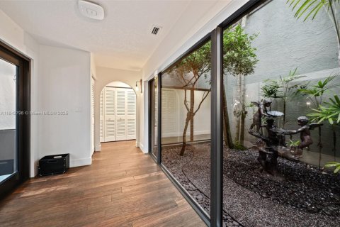 Casa en venta en Homestead, Florida, 4 dormitorios, 244.89 m2 № 1839095 - foto 5