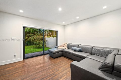 Casa en venta en Homestead, Florida, 4 dormitorios, 244.89 m2 № 1839095 - foto 20