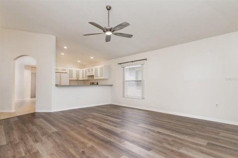 House in Lake Wales, Florida 3 bedrooms, 162.02 sq.m. № 1873817 - photo 10