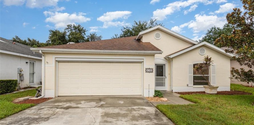 House in Lake Wales, Florida 3 bedrooms, 162.02 sq.m. № 1873817