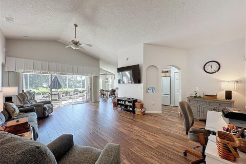 House in Clermont, Florida 2 bedrooms, 144.37 sq.m. № 1855411 - photo 13