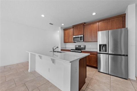 Adosado en venta en Kissimmee, Florida, 4 dormitorios, 174.28 m2 № 2205292 - foto 18