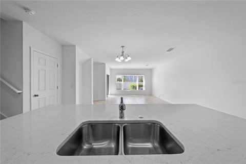 Adosado en venta en Kissimmee, Florida, 4 dormitorios, 174.28 m2 № 2205292 - foto 28