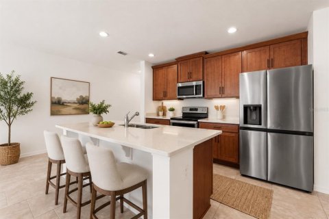 Adosado en venta en Kissimmee, Florida, 4 dormitorios, 174.28 m2 № 2205292 - foto 17