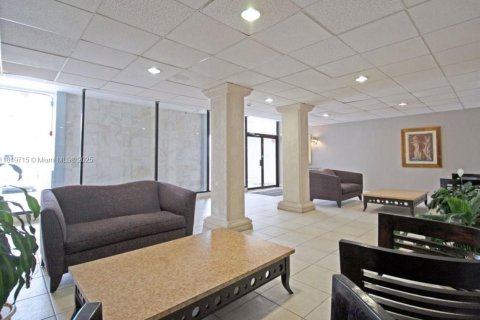 Купить кондоминиум в Майами-Бич, Флорида 1 спальня, 67.82м2, № 1957774 - фото 5