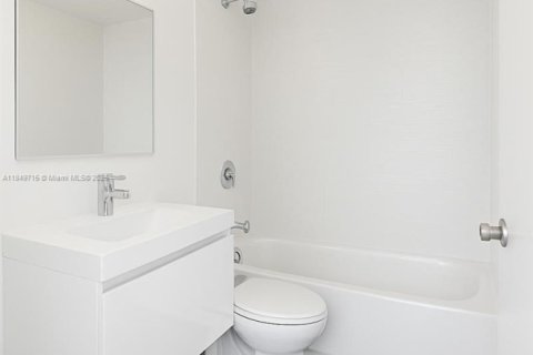 Купить кондоминиум в Майами-Бич, Флорида 1 спальня, 67.82м2, № 1957774 - фото 14