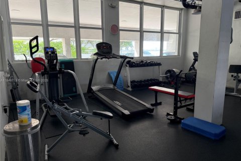 Купить кондоминиум в Майами-Бич, Флорида 1 спальня, 67.82м2, № 1957774 - фото 25