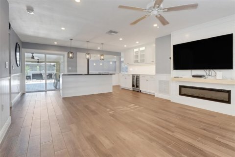 House in Fort Myers, Florida 3 bedrooms, 171.96 sq.m. № 1734380 - photo 17