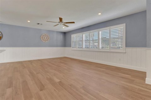 House in Fort Myers, Florida 3 bedrooms, 171.96 sq.m. № 1734380 - photo 5