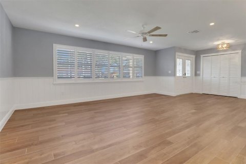 House in Fort Myers, Florida 3 bedrooms, 171.96 sq.m. № 1734380 - photo 7