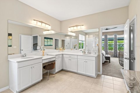 Casa en venta en Sarasota, Florida, 5 dormitorios, 323.3 m2 № 1751965 - foto 23