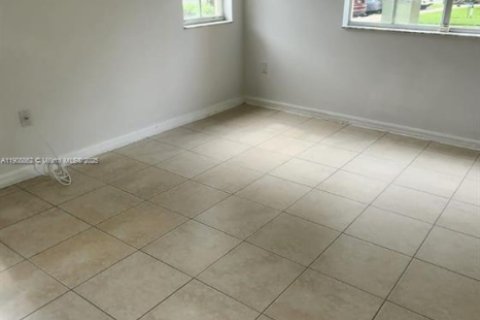 Copropriété à louer à Miramar, Floride: 1 chambre, 67.82 m2 № 1964691 - photo 7