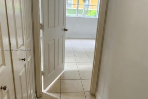 Copropriété à louer à Miramar, Floride: 1 chambre, 67.82 m2 № 1964691 - photo 6