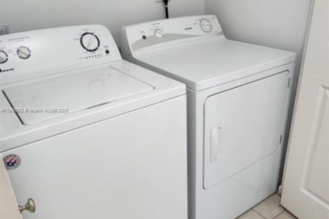 Copropriété à louer à Miramar, Floride: 1 chambre, 67.82 m2 № 1964691 - photo 5