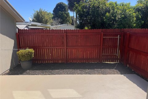 Adosado en alquiler en Palm Beach Gardens, Florida, 3 dormitorios, 132.85 m2 № 1929679 - foto 12