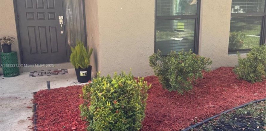 Adosado en Palm Beach Gardens, Florida 3 dormitorios, 132.85 m2 № 1929679