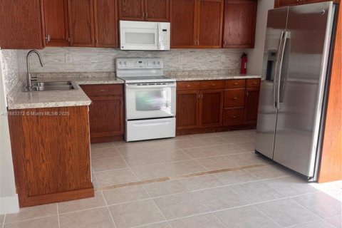 Adosado en alquiler en Palm Beach Gardens, Florida, 3 dormitorios, 132.85 m2 № 1929679 - foto 3