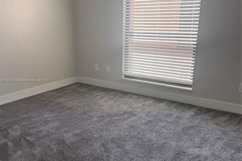 Adosado en alquiler en Palm Beach Gardens, Florida, 3 dormitorios, 132.85 m2 № 1929679 - foto 9