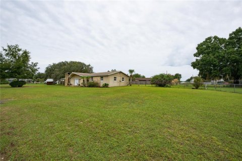 Villa ou maison à vendre à Eustis, Floride: 3 chambres, 139.45 m2 № 2408906 - photo 2