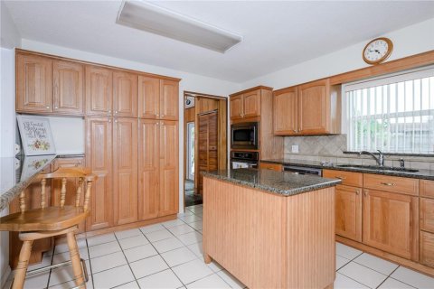 Villa ou maison à vendre à Eustis, Floride: 3 chambres, 139.45 m2 № 2408906 - photo 15