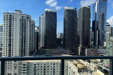 Condo in Miami, Florida, 2 bedrooms  № 2026380 - photo 3