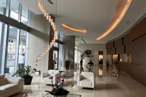Condo in Miami, Florida, 2 bedrooms  № 2026380 - photo 26